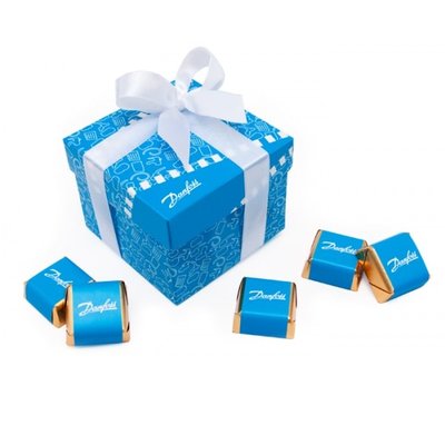 16 delicious chocolates in personalised box- www.ontimeprint.co.uk